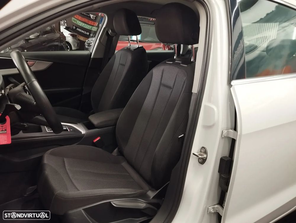 Audi A4 35 TDI S tronic - 13