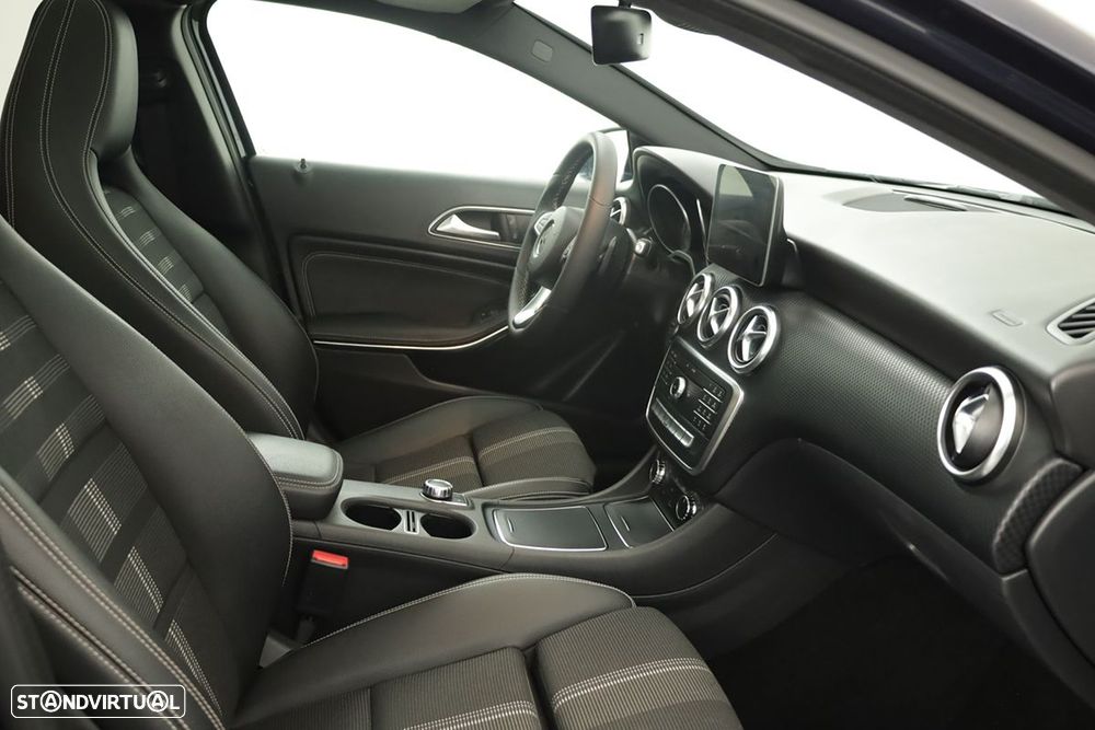Mercedes-Benz A 180 d Style - 19