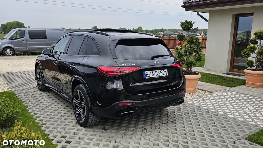 Mercedes-Benz GLC 300 4Matic 9G-TRONIC Edition AMG Line - 11