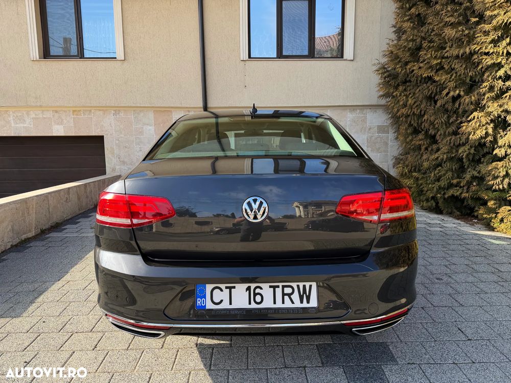 Volkswagen Passat - 5