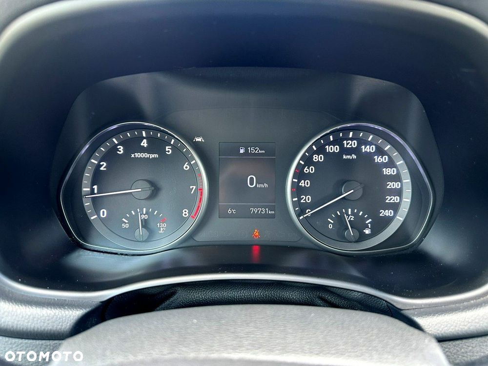 Hyundai i30 1.5 DPI Classic + - 28