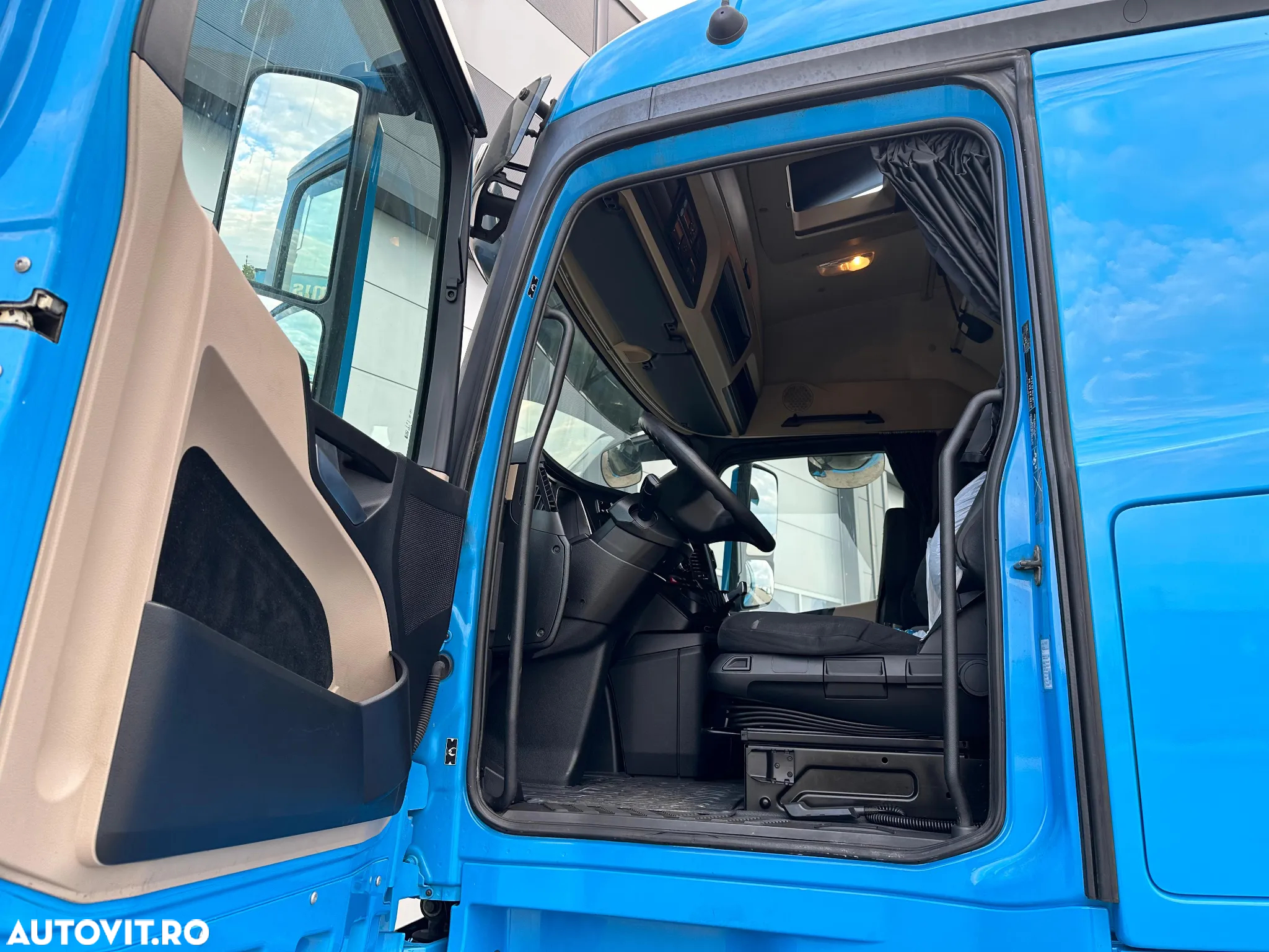 Mercedes-Benz Actros 1845 Mega - 11