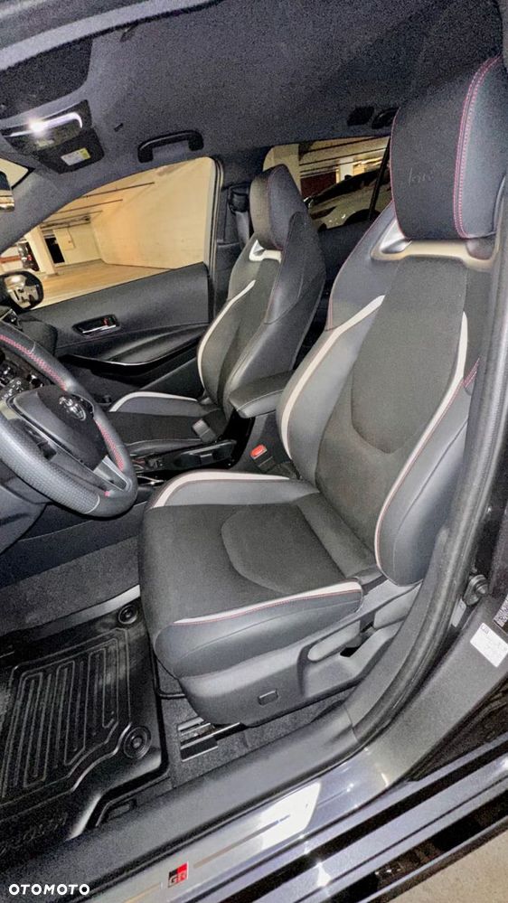 Toyota Corolla 1.8 GR Sport - 14