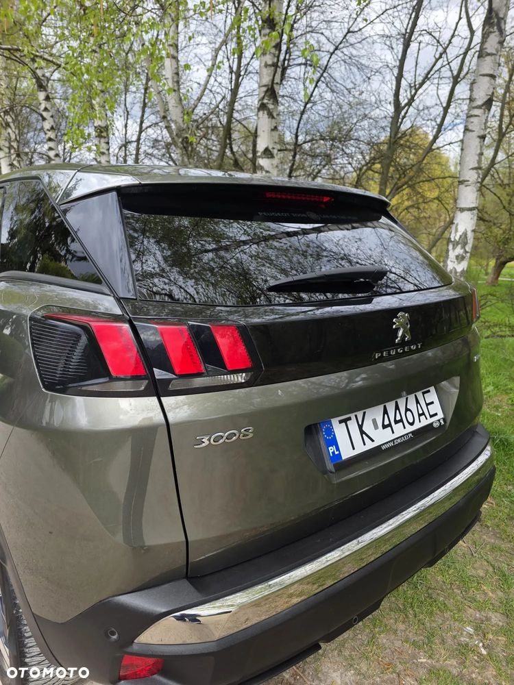 Peugeot 3008 1.2 PureTech Allure S&S - 5