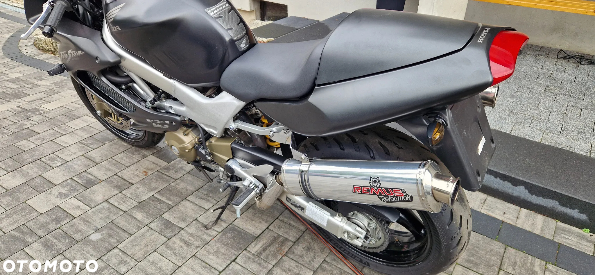 Honda VTR - 11