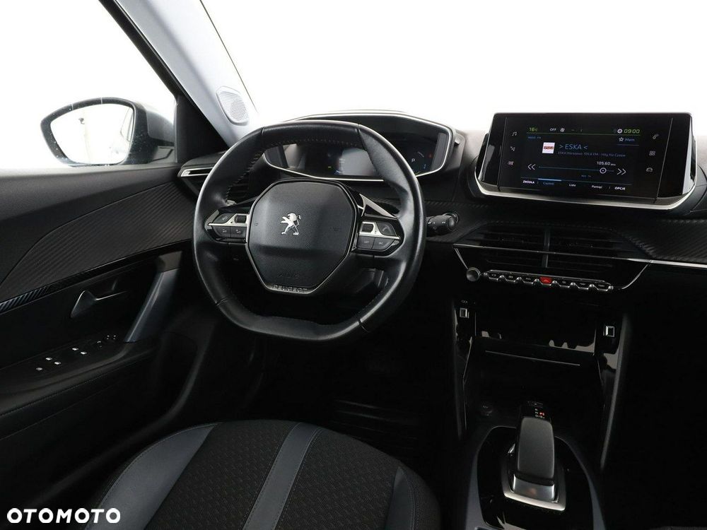 Peugeot 2008 Allure - 17