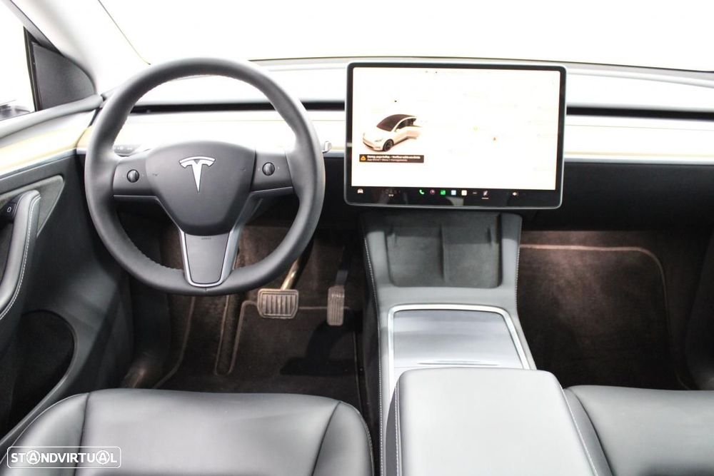 Tesla Model Y Long Range Dual Motor AWD - 22