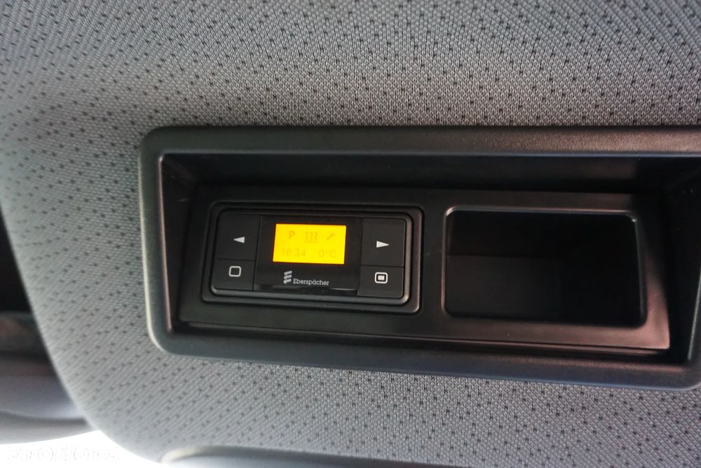 Mercedes-Benz Sprinter - 12