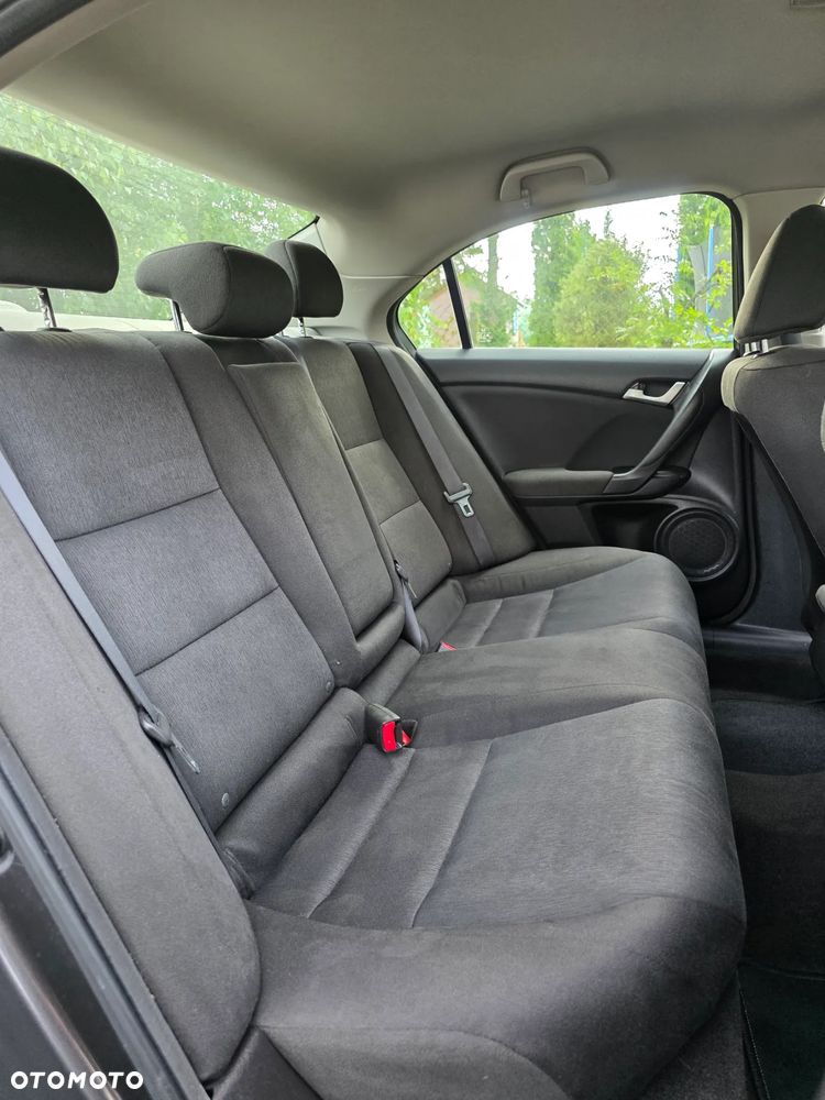 Honda Accord 2.0 Elegance - 27