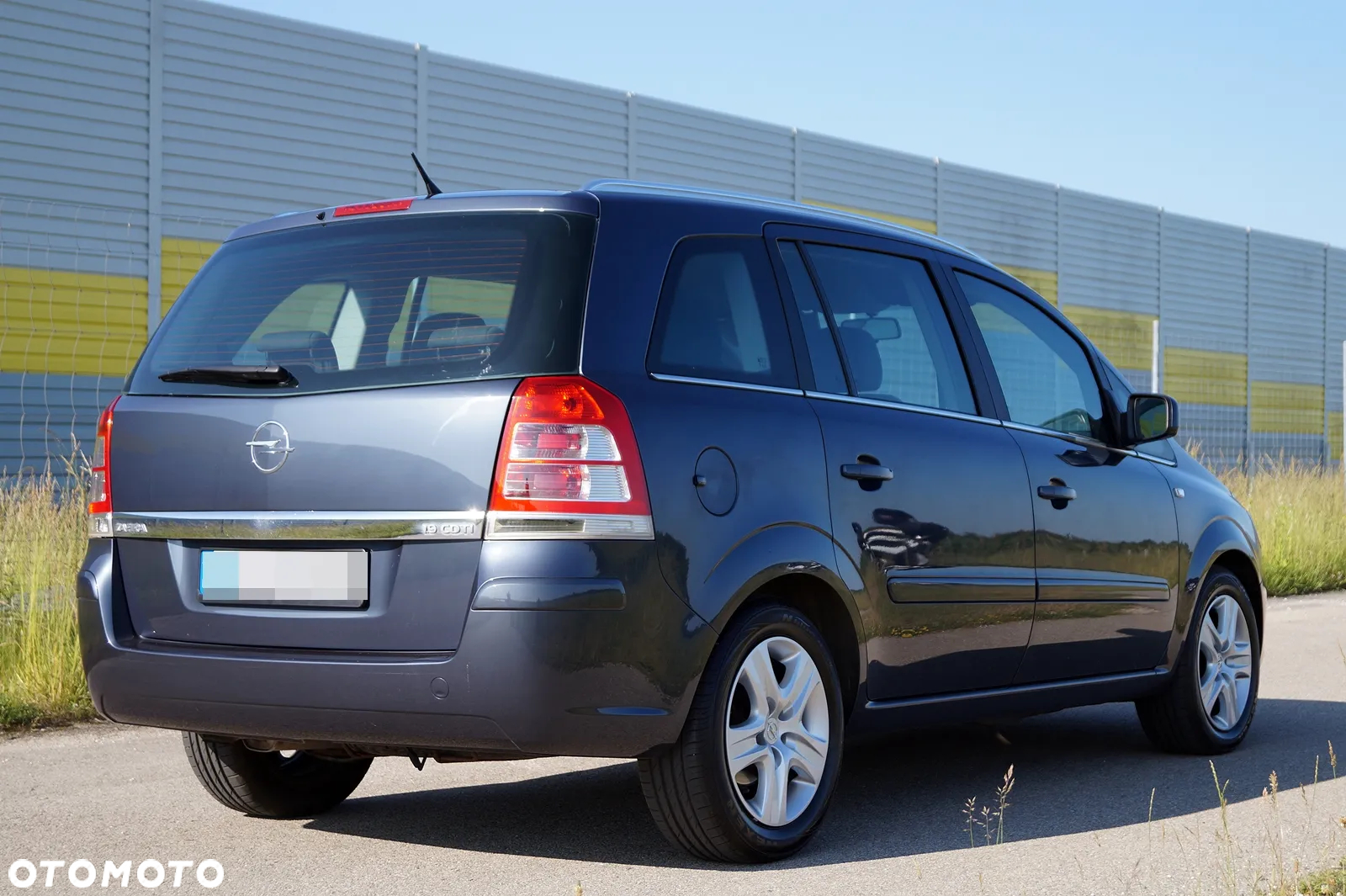 Opel Zafira 1.9 CDTI Automatik - 9