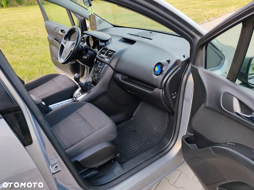 Opel Meriva - 10