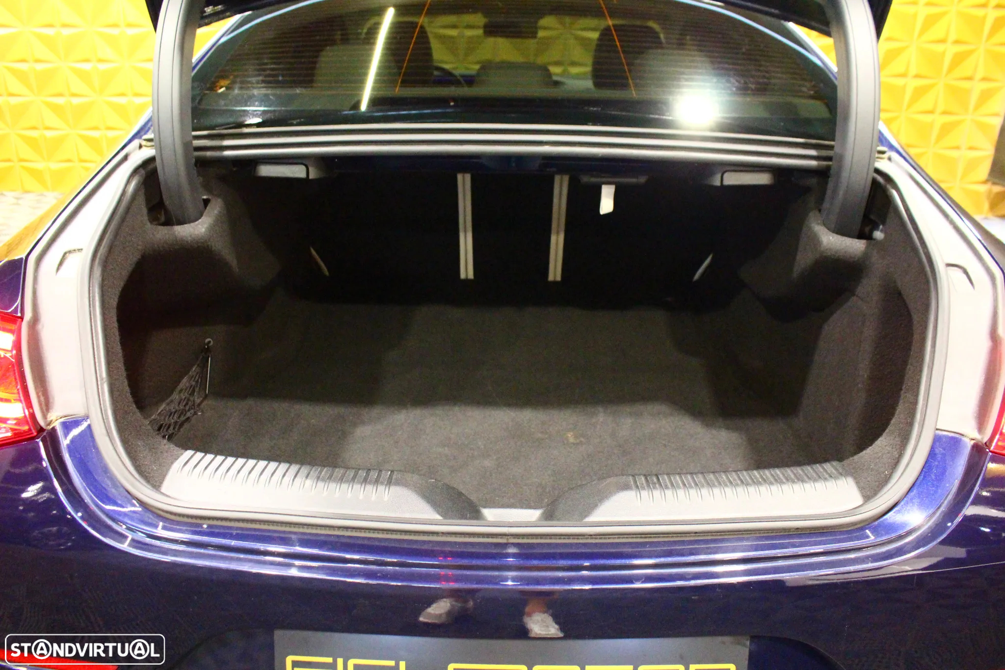 Mercedes-Benz CLS 300 d - 19
