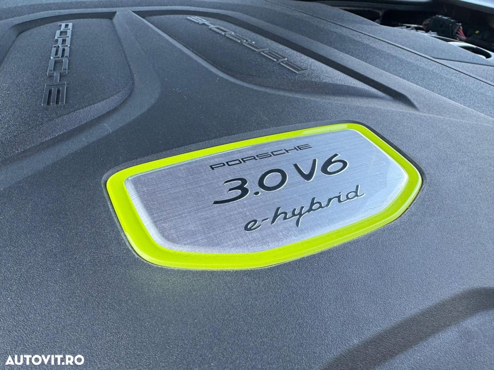 Porsche Cayenne E-Hybrid Tiptronic S - 39