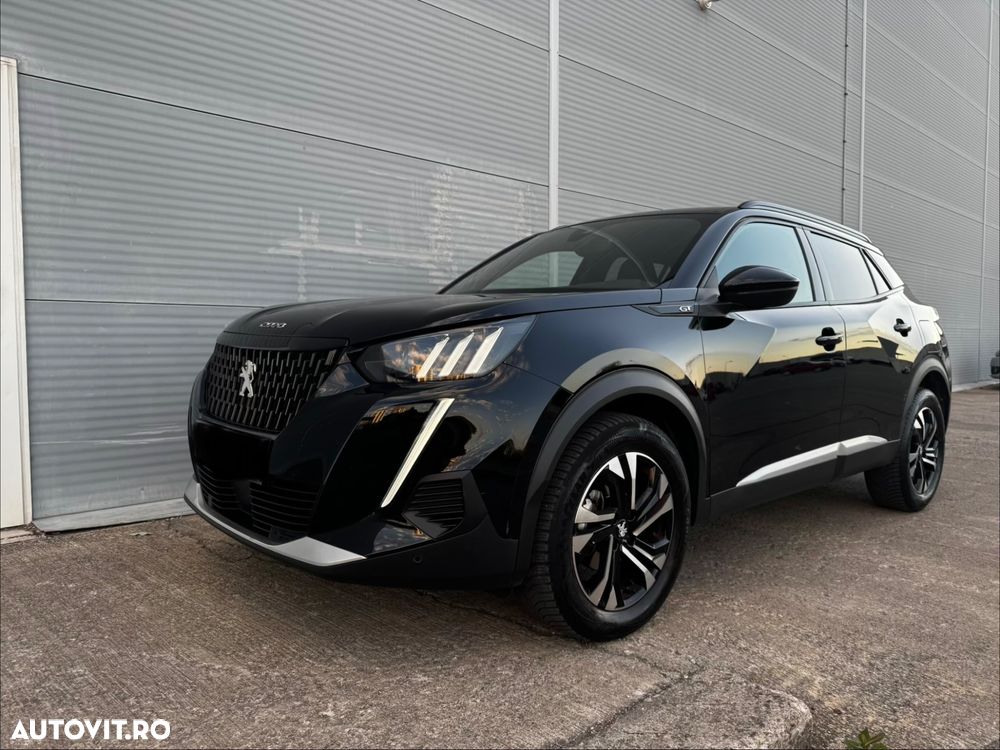 Peugeot 2008 PureTech 130 EAT8 GT - 34
