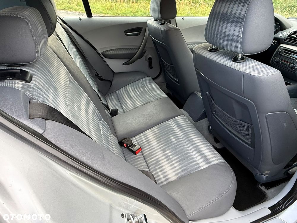 BMW Seria 1 - 23