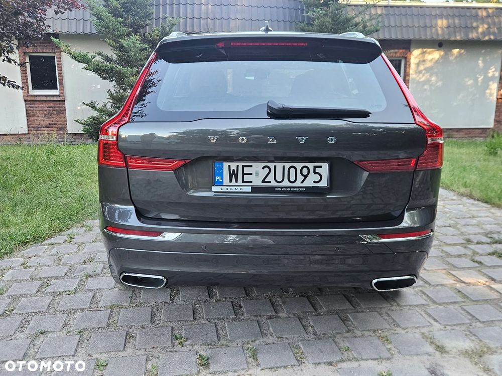 Volvo XC 60 B4 D AWD Essential - 5