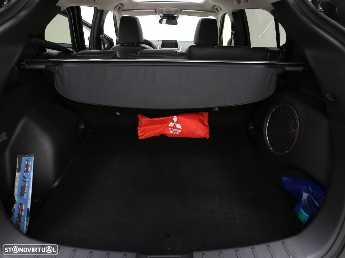 Mitsubishi Eclipse Cross - 16