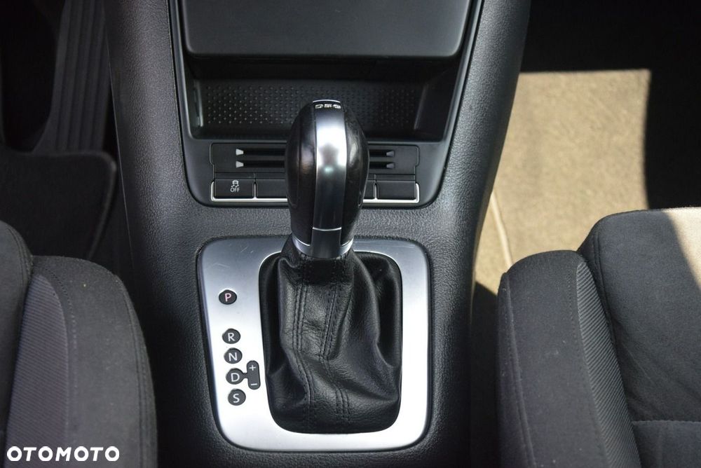 Volkswagen Golf Plus 1.4 TSI DSG Highline - 28