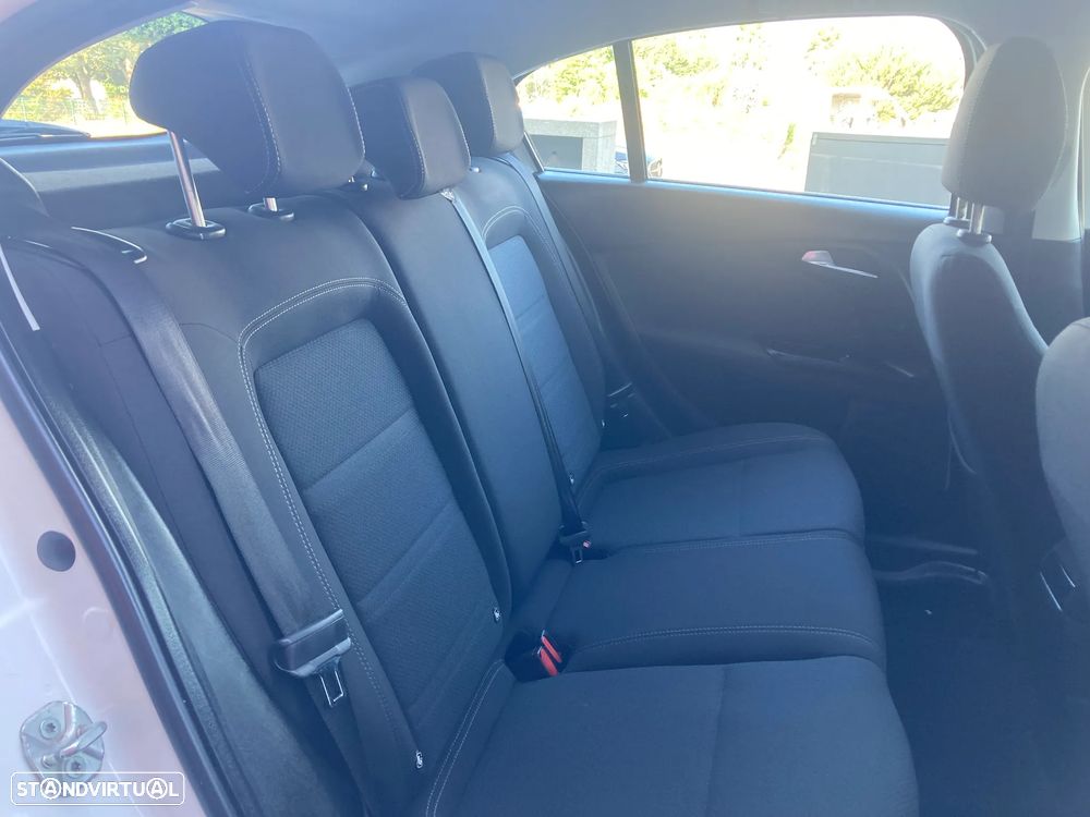 Fiat Tipo 1.3 M-Jet Pop - 32