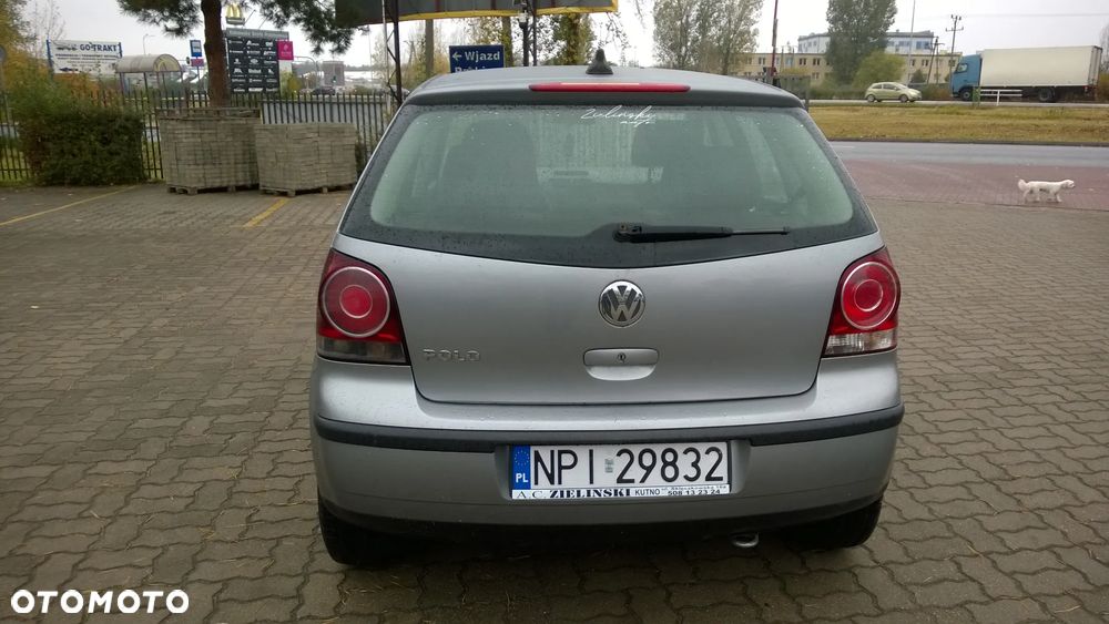 Volkswagen Polo 2008 photo 4