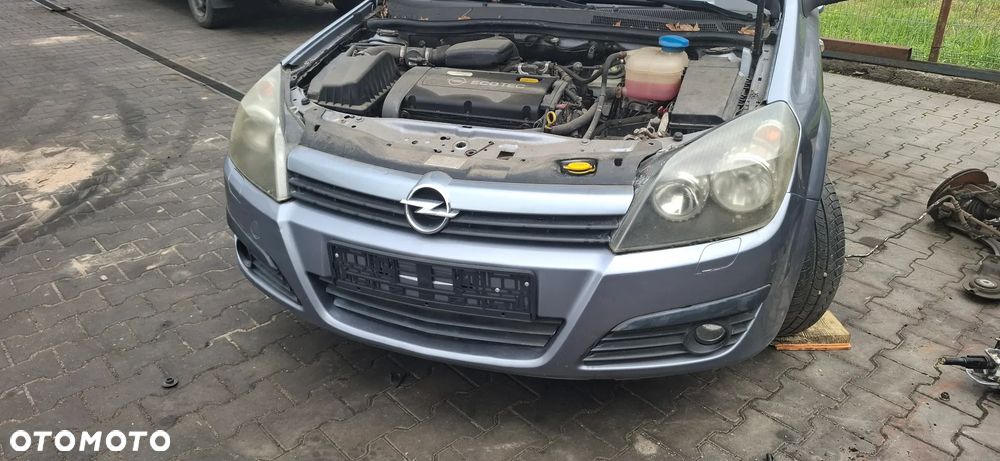 Opel Astra H Hb na części benzyna - 18