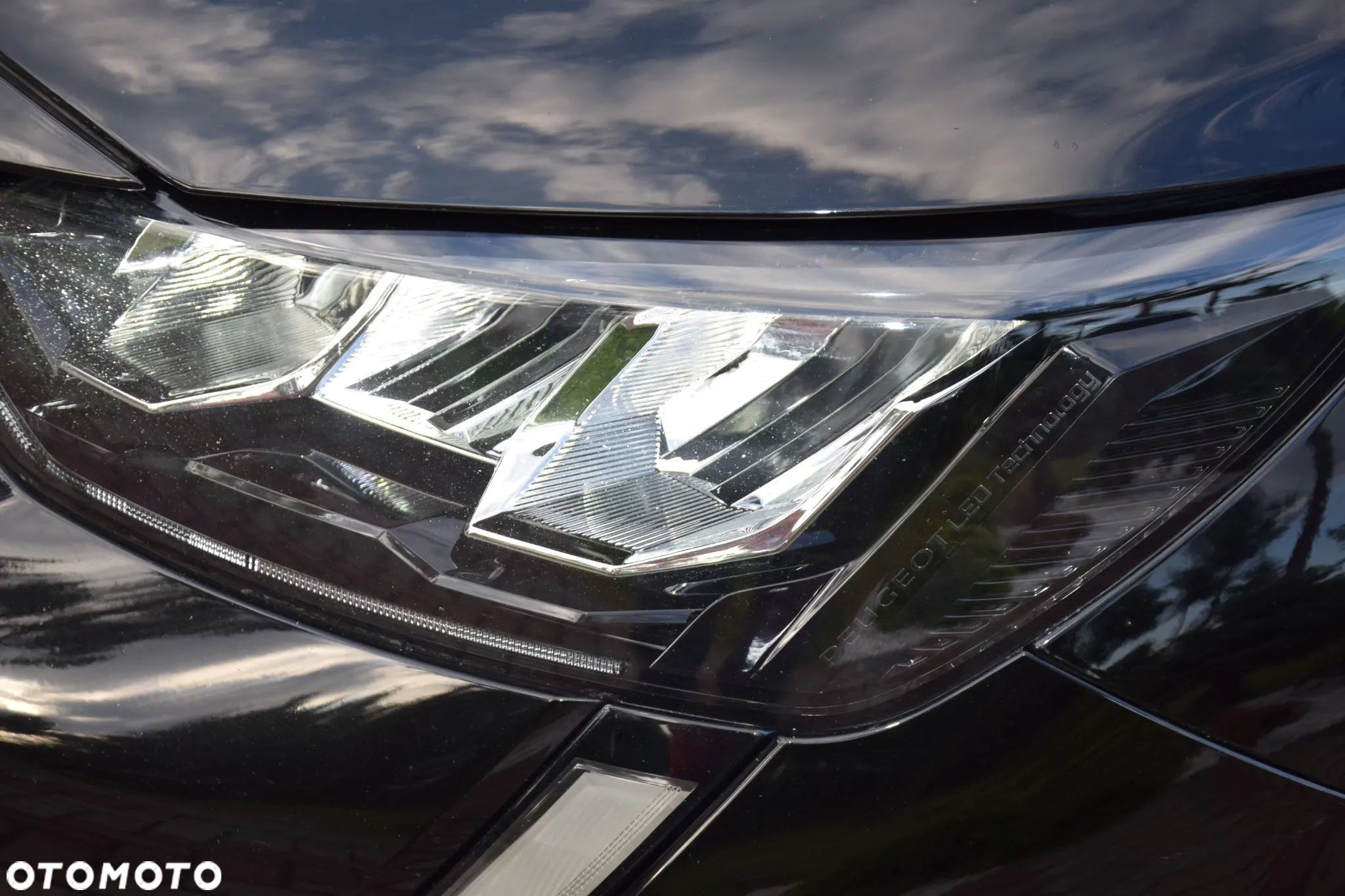 Peugeot 208 - 28