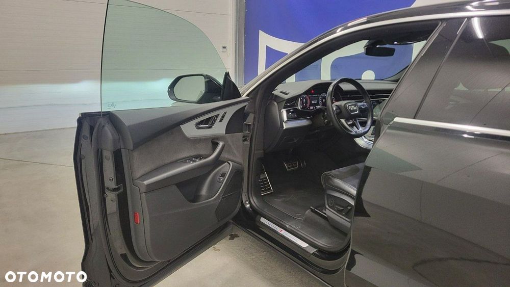 Audi Q8 - 9
