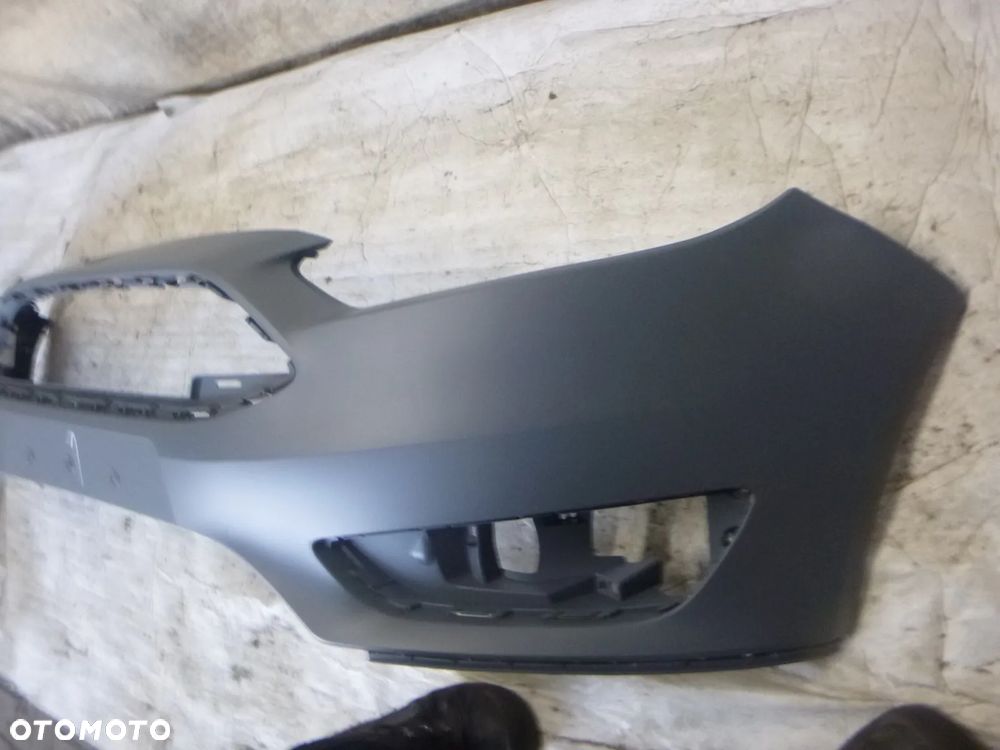 ford focus mk3 lift zderzak przód nowy przedni z uszkodz - 3