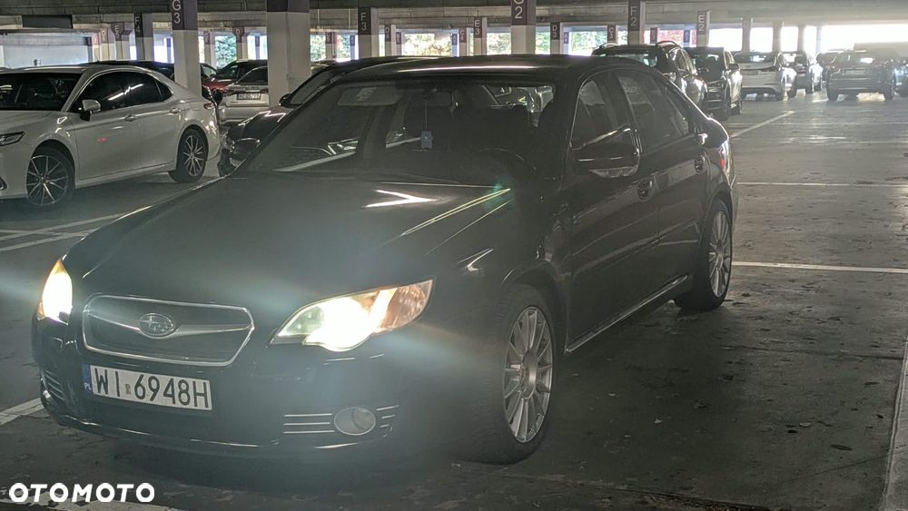 Subaru Legacy - 15