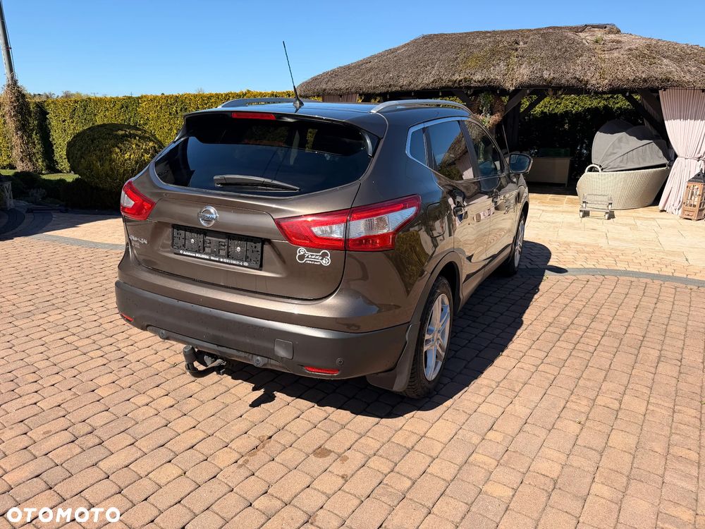 Nissan Qashqai 1.6 DCi N-Connecta - 6