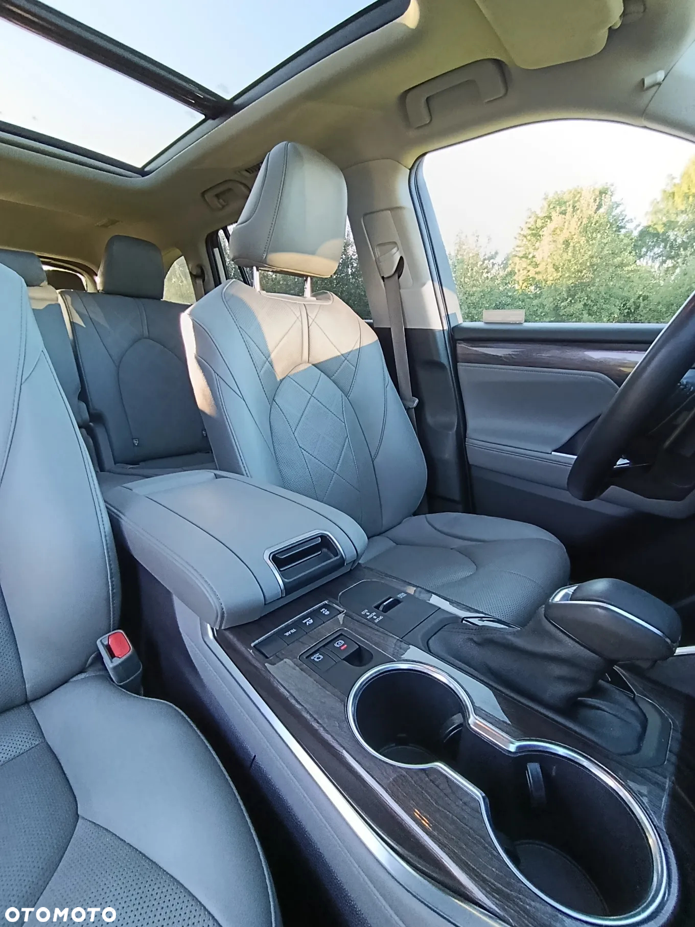 Toyota Highlander 2.5 Hybrid Executive Style - 10