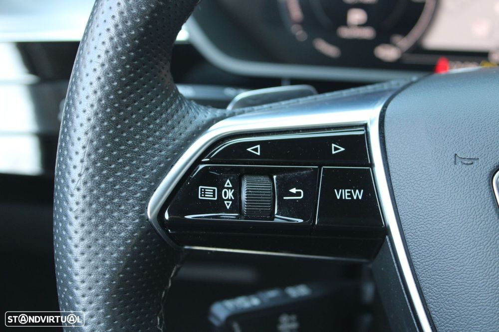 Audi Q8 e-Tron 50 quattro S line - 24