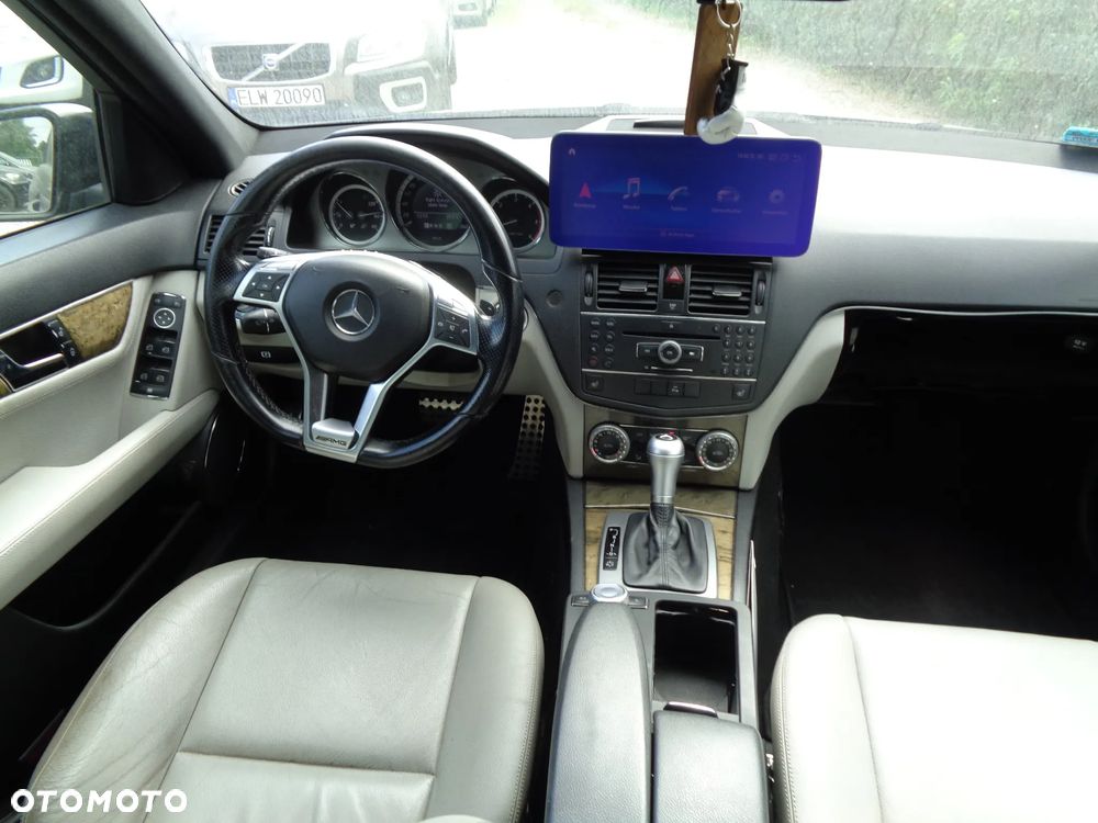 Mercedes-Benz Klasa C 320 CDI Elegance 4-Matic - 13