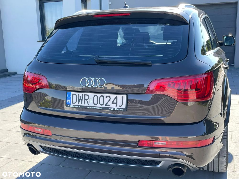 Audi Q7 2010 photo 4