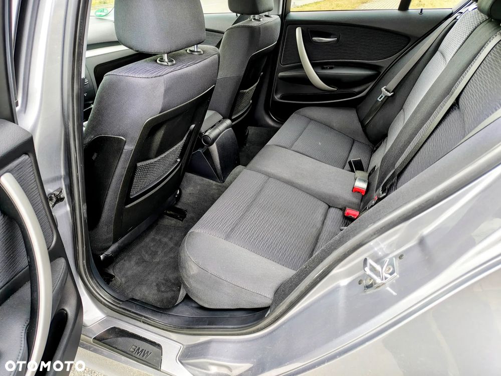 BMW Seria 1 116i - 14