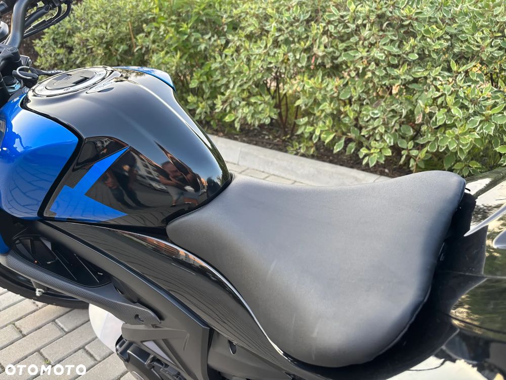 Suzuki GSX - 20