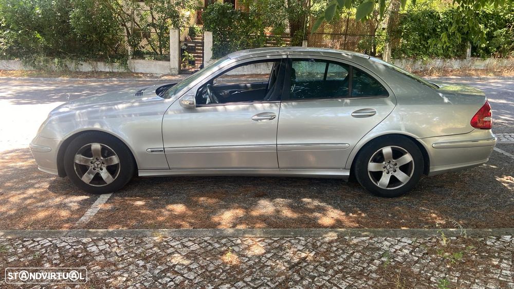 Mercedes-Benz E 200 K Avantgarde Aut. - 1