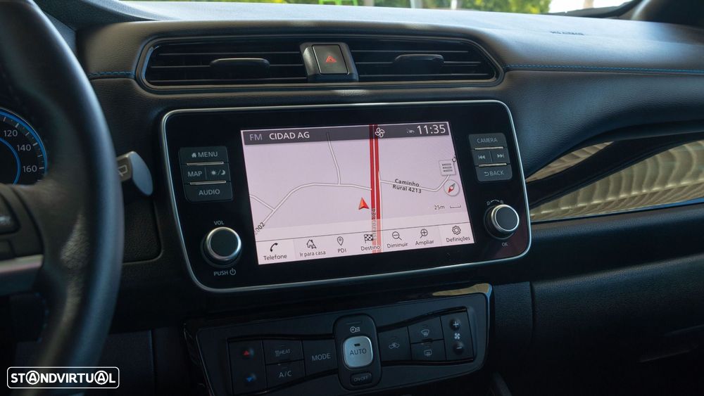 Nissan Leaf N-Connecta - 8