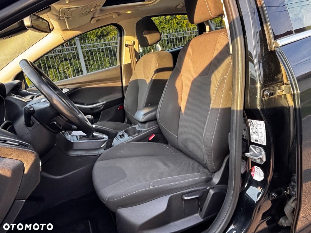 Ford Focus 1.6 TDCi DPF Titanium - 13