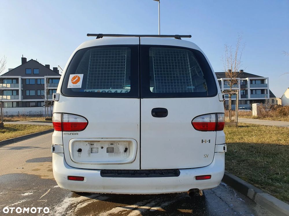 Hyundai H-1 / C12 - 4