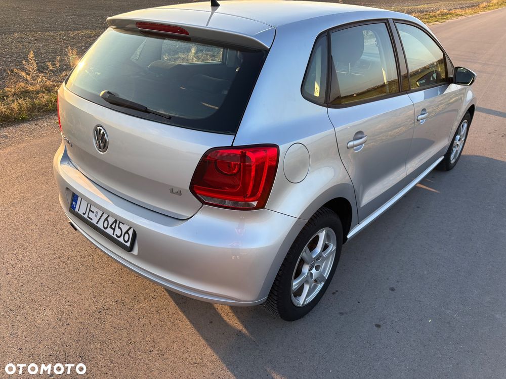 Volkswagen Polo 1.4 16V Trendline - 8