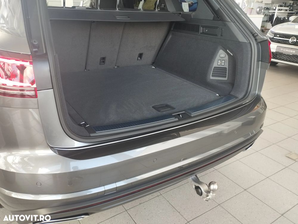 Volkswagen Touareg V6 TDI 4MOTION Elegance - 10