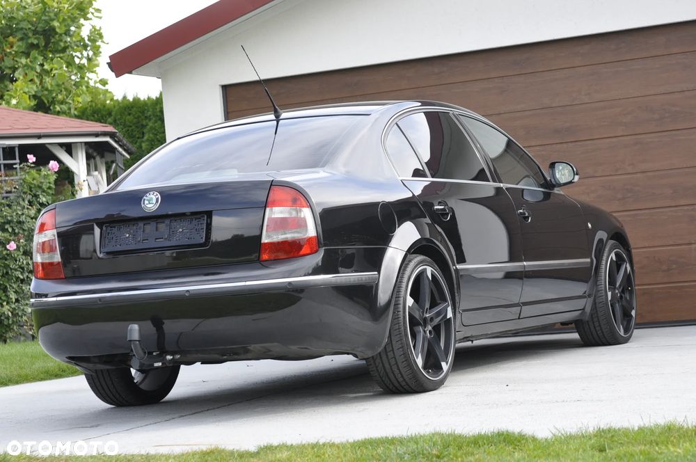 Skoda Superb - 16