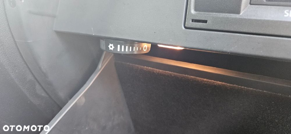 Skoda Octavia ver-iii-kombi-17--20 - 19