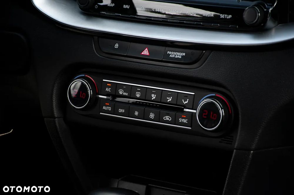 Kia Ceed 1.6 CRDi Eco-Dynamics+(48V Mild-Hybr.) DCT7 Spirit - 18