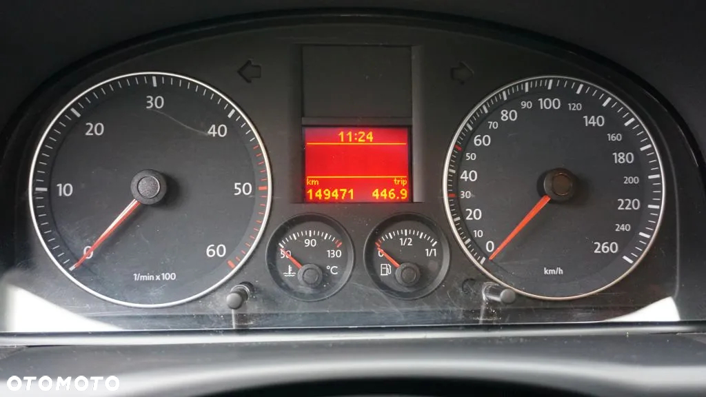 Volkswagen Touran 1.9 TDI Conceptline - 12
