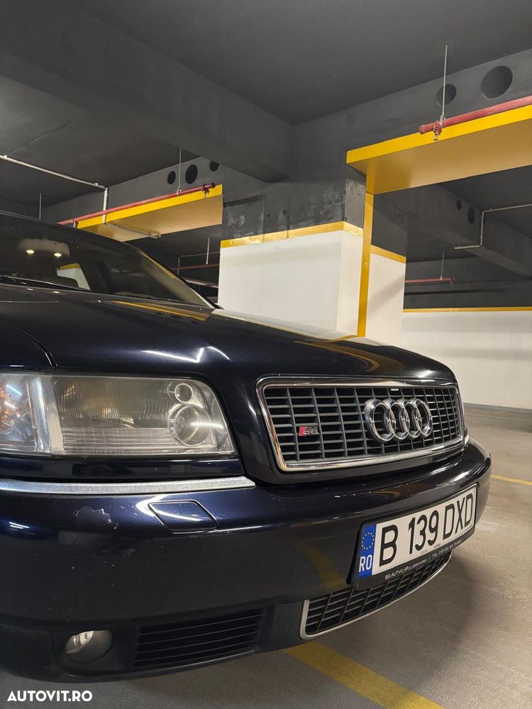 Audi S8 - 5