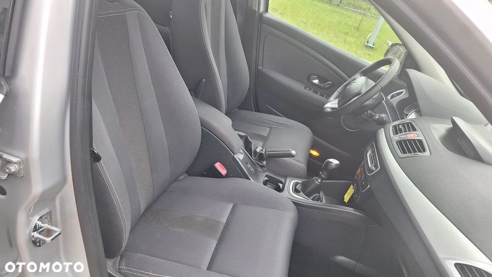 Renault Megane 1.6 16V 110 Expression - 27