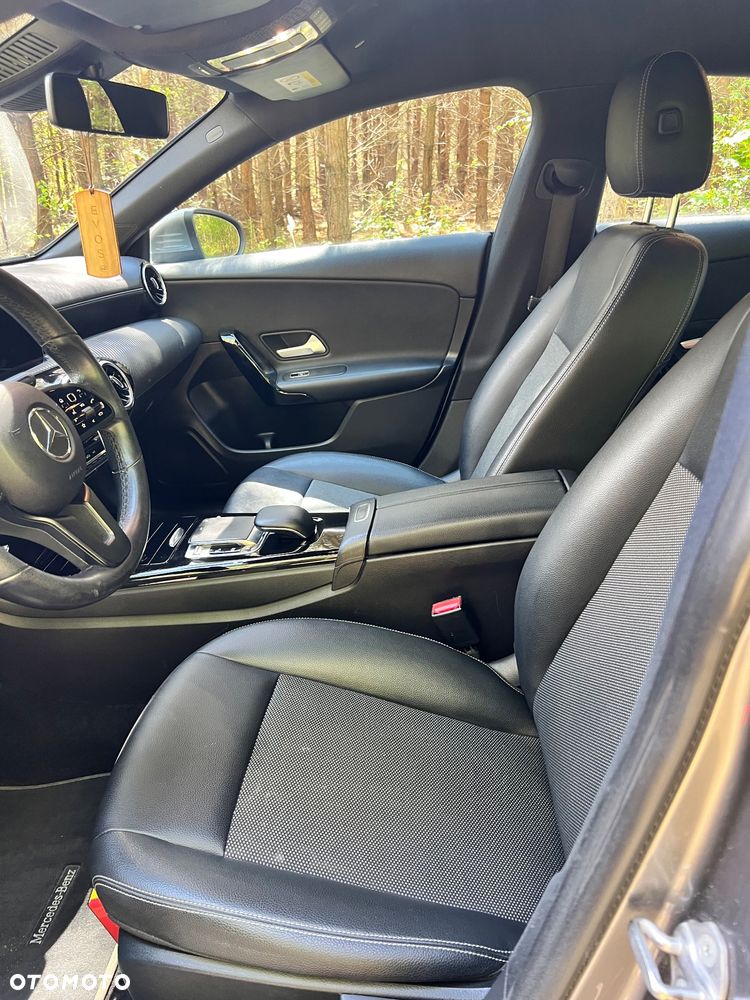 Mercedes-Benz CLA 180 d 7G-DCT - 16