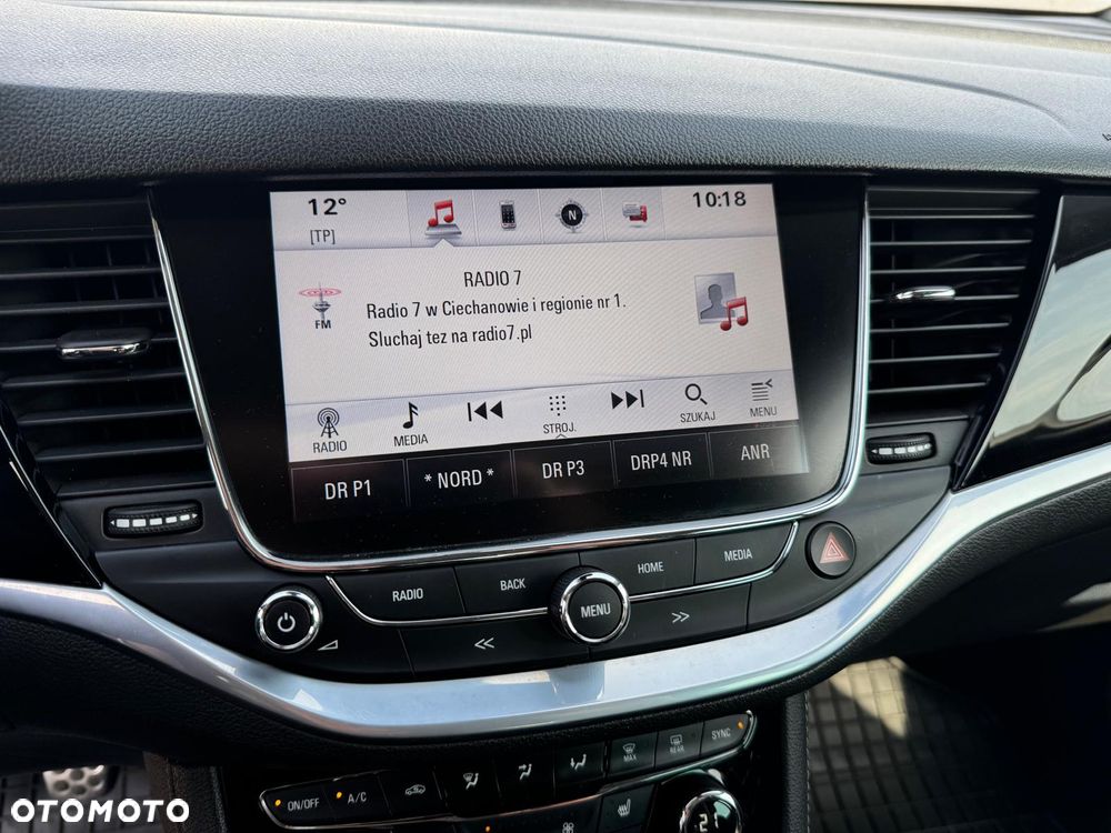 Opel Astra 1.4 T Dynamic - 12